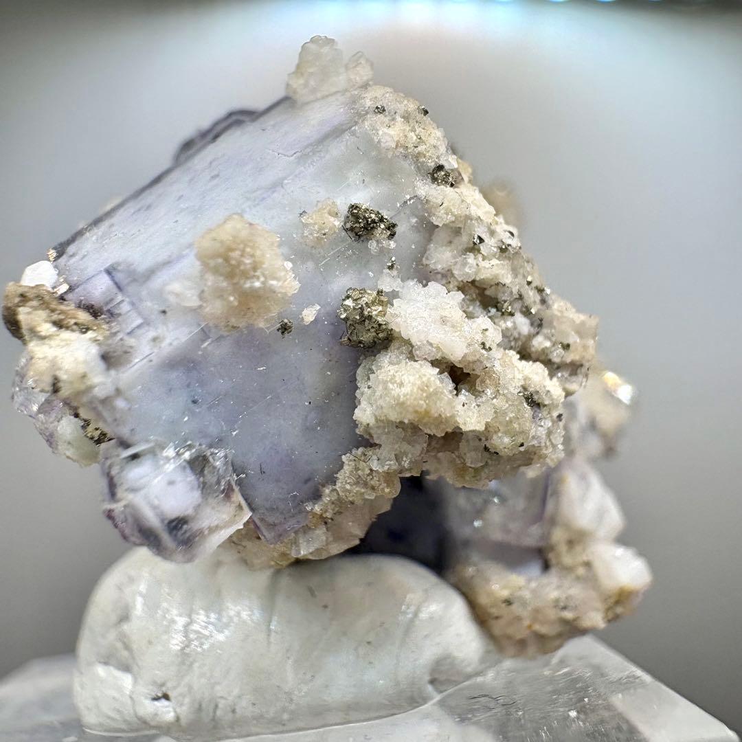 600 中国 ヤオガンシャン産　ポーセリンフローライト