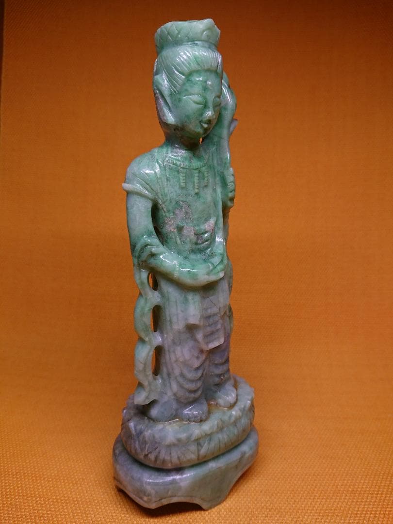仏教美術　翡翠　観音　天然石　骨董　置物　インテリア　工芸品　美術品　A2818