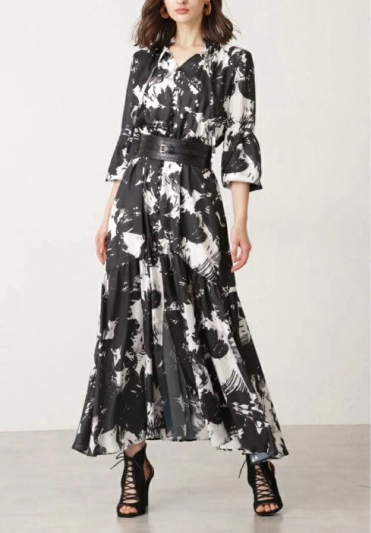 極美品 PINKY&DIANNE ロングワンピース