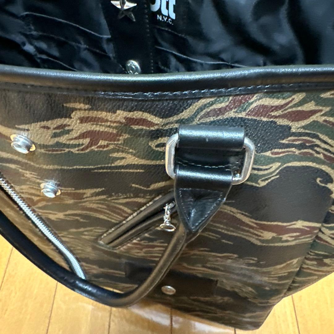 ショット トートバッグ カモフラ スタースタッズ キルティング