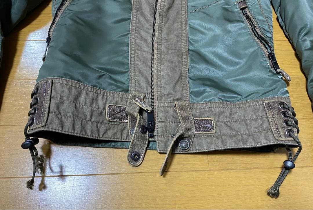 AVIREX アビレックス　フライトジャケット　レディース