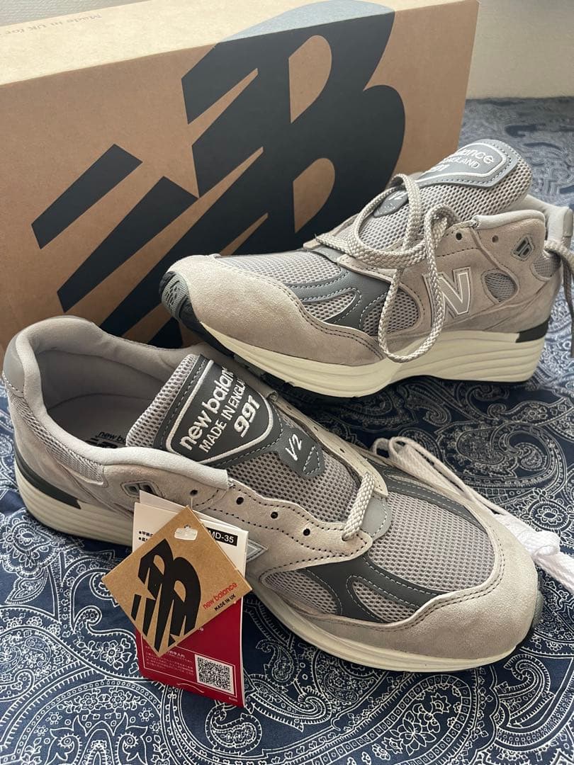 New Balance 991 V2 グレー スニーカー　イングランド