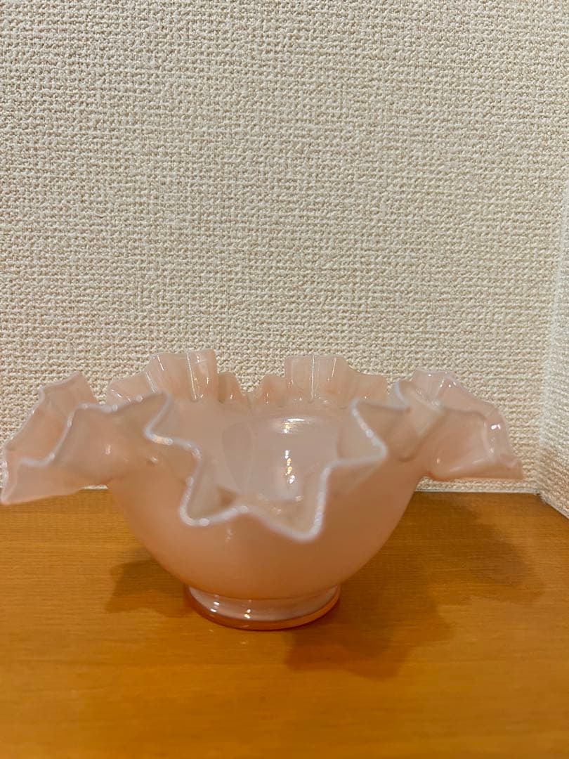 ビンテージ ピンク　ガラスボウル ダブルフリル フェントン