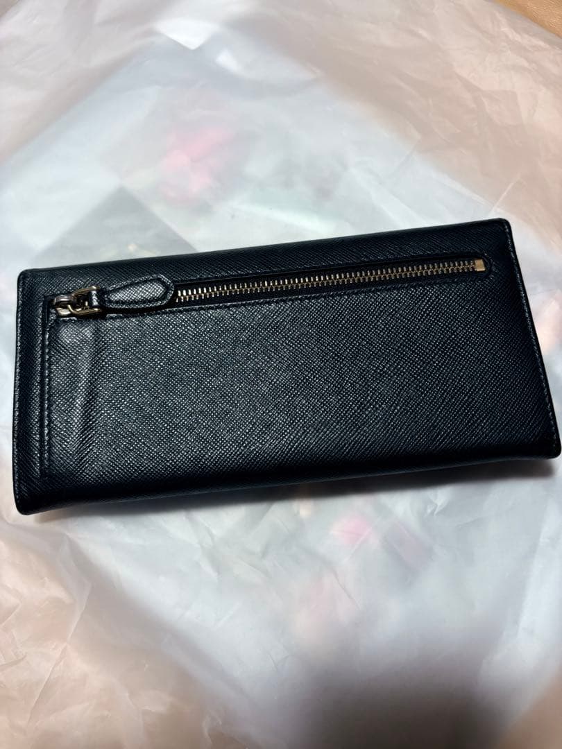 PRADA サフィアーノレザー トライアグル 長財布