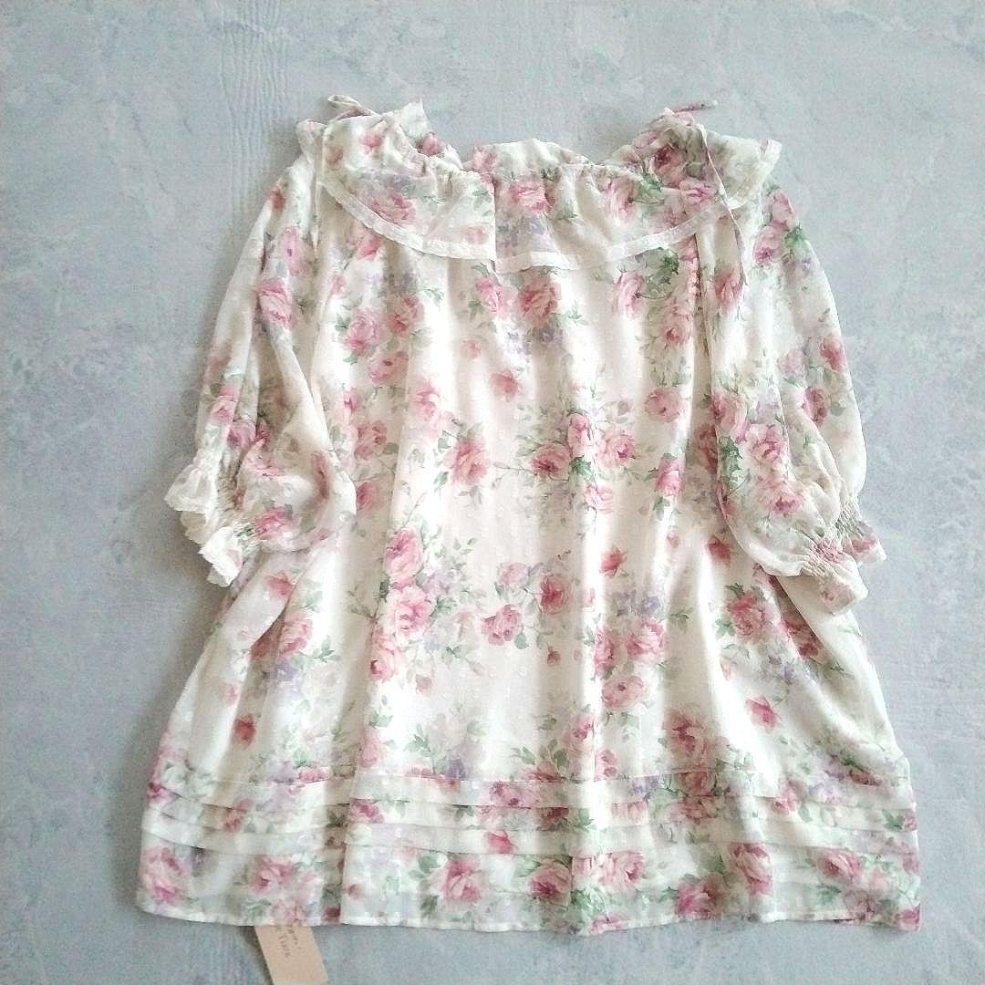 【ローズティアラ】未使用 46 洗える ローズプリント フリルカラー ブラウス