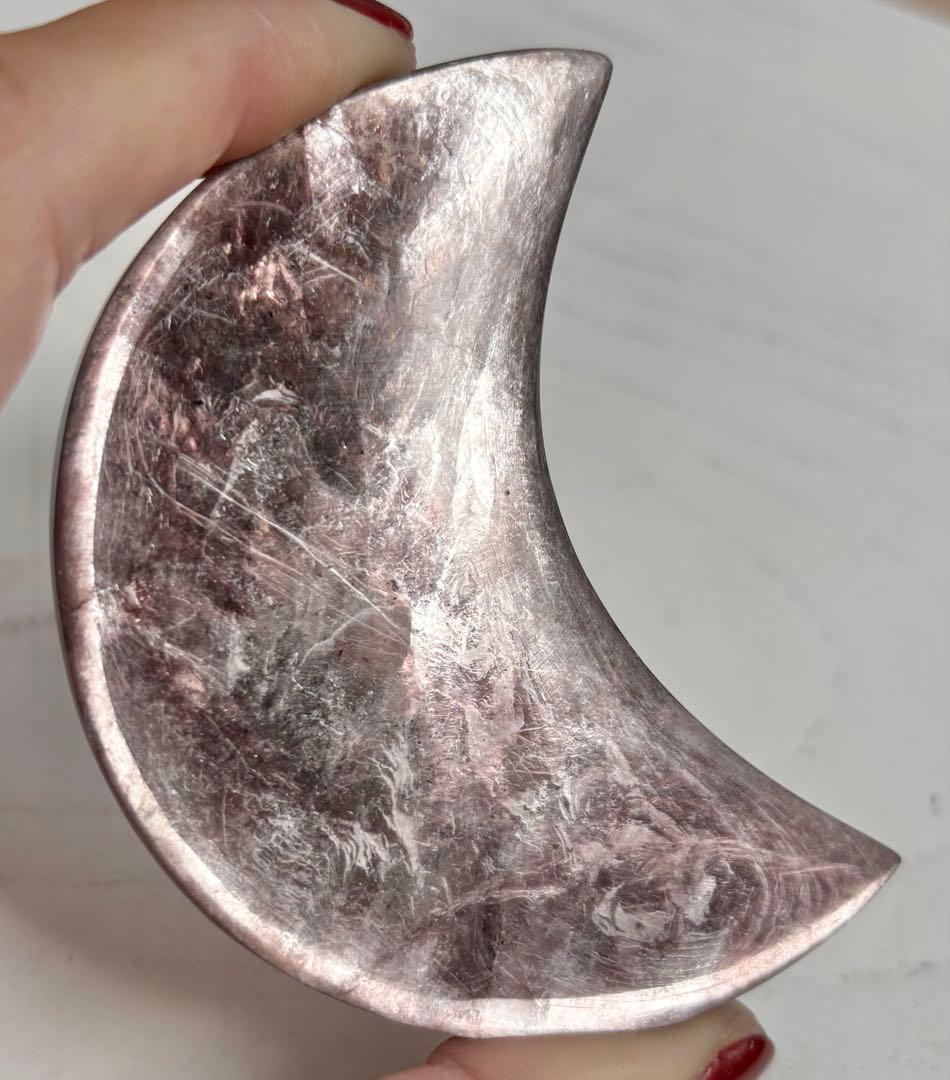 《高品質・光透過美》パープルマイカ＊月　カービング　レピドライト