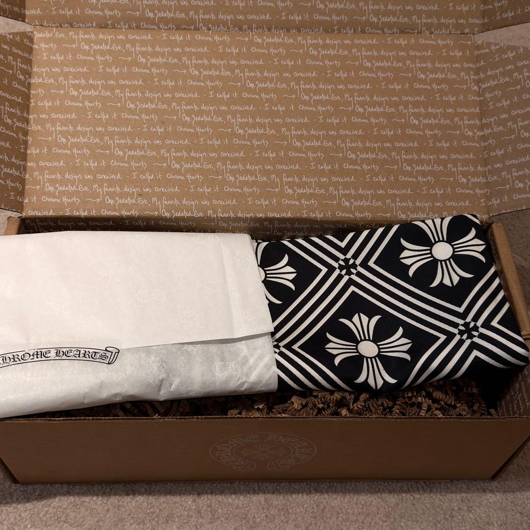 ☺*︎様 クロムハーツ Chrome Hearts シルクスカーフ