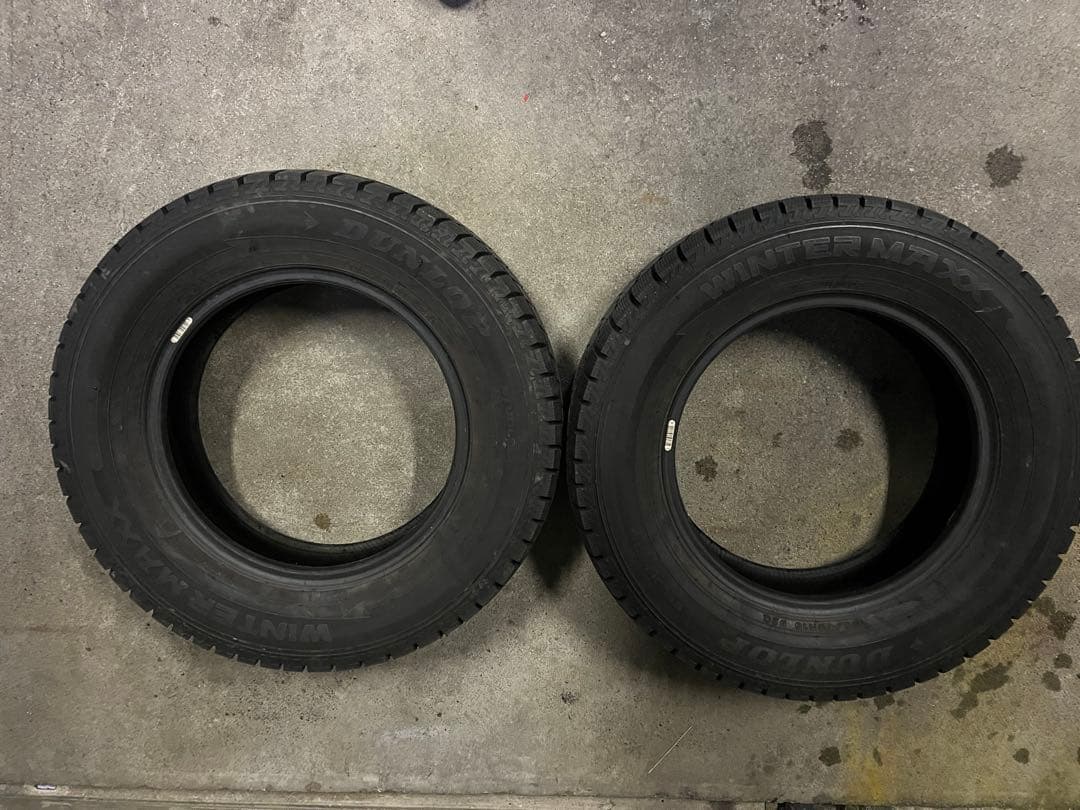 DUNLOP スタッドレスタイヤ 195/70R15