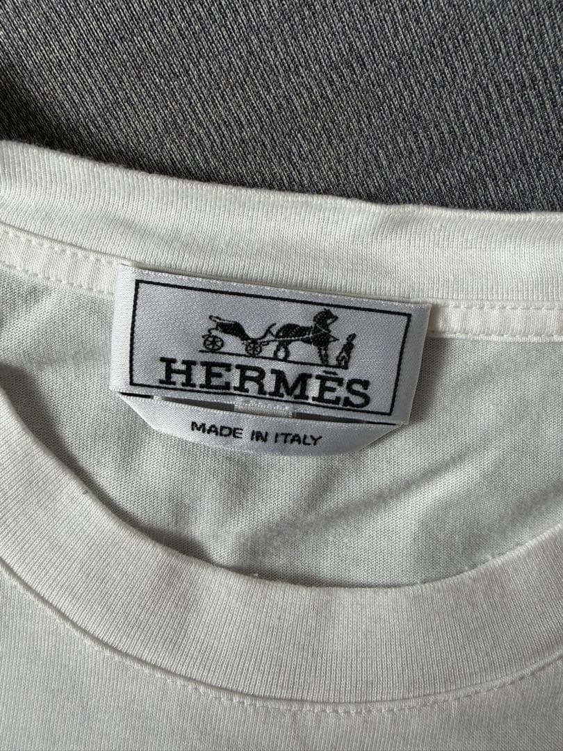 【メンズ】エルメス ホワイト シュヴォーアシンメトリー3D Tシャツ