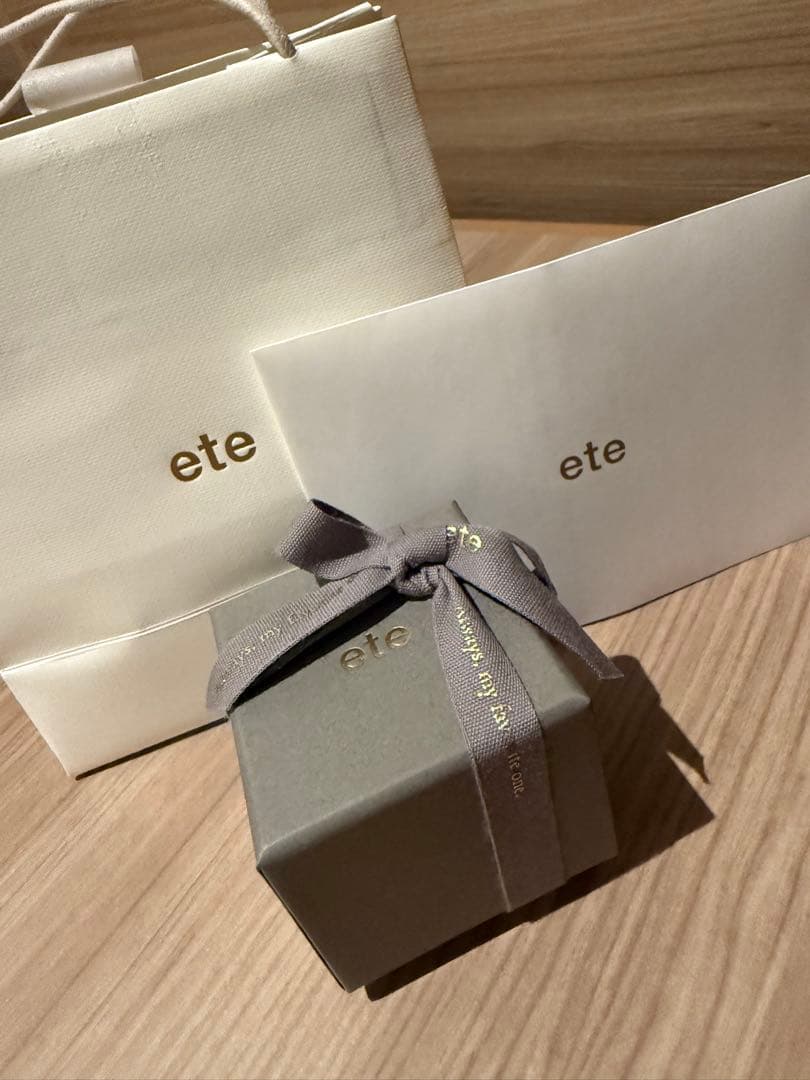 【新品未使用】ete 片耳用ピアス