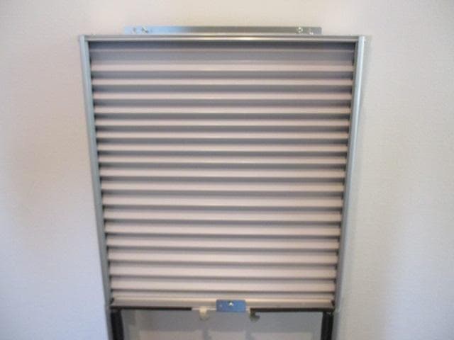 美品　トヨトミ　窓用エアコン　低騒音モデル　TIW-A1624 　2024年製