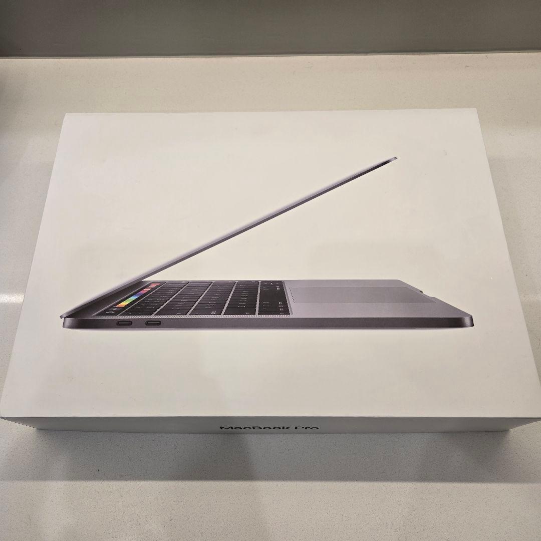 【服部半蔵】Apple MacBook Pro 本体