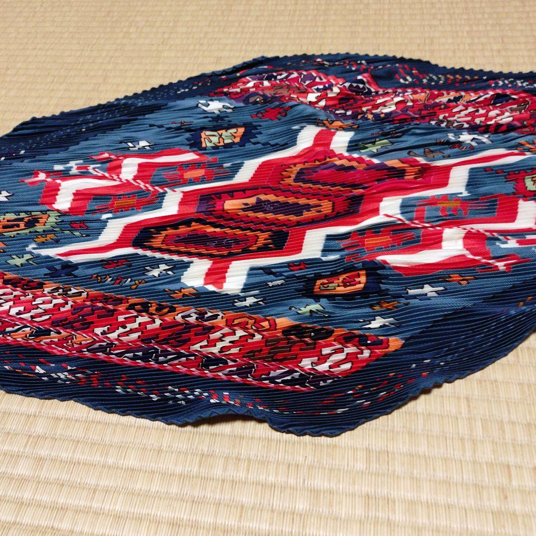 エルメスプリーツスカーフ