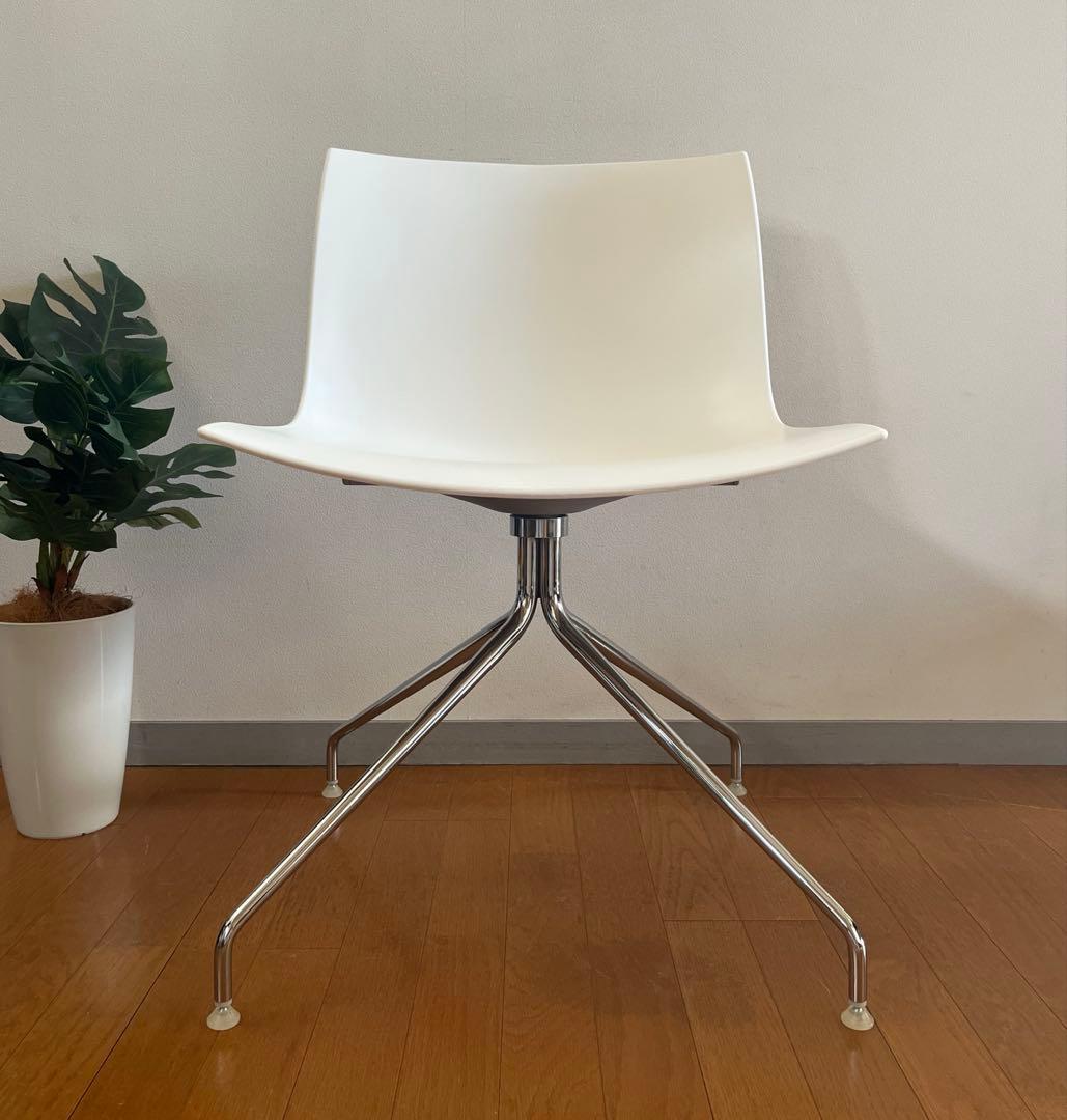 イタリア　arper アルペール　カティファ　チェア ② モダン　回転脚　美品