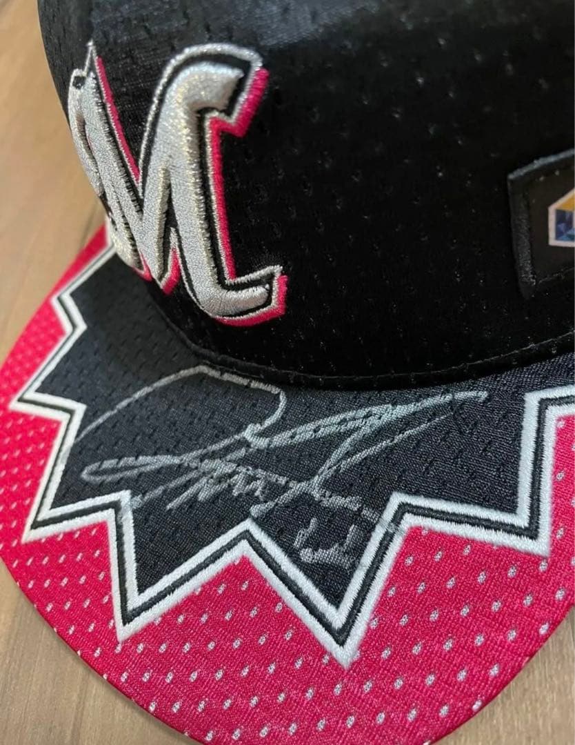 千葉ロッテ復刻2005誠ユニフォーム キャップ #12 石川歩 直筆サイン入