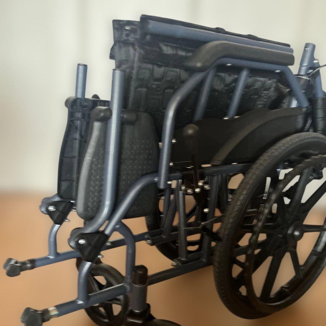 折りたたみ式自走用車椅子 ブラック