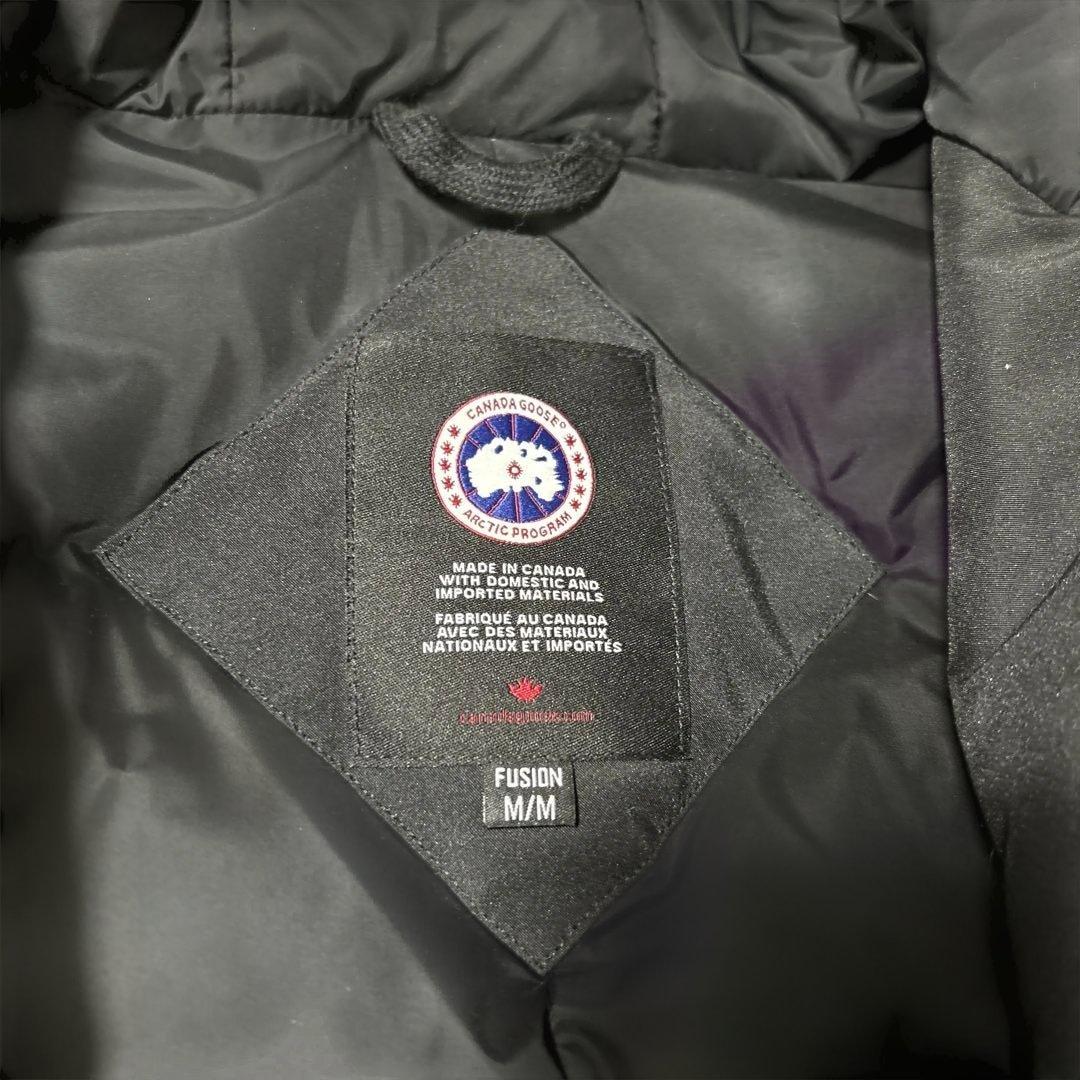 カナダグース　ダウンジャケット　Mサイズ　ブラック