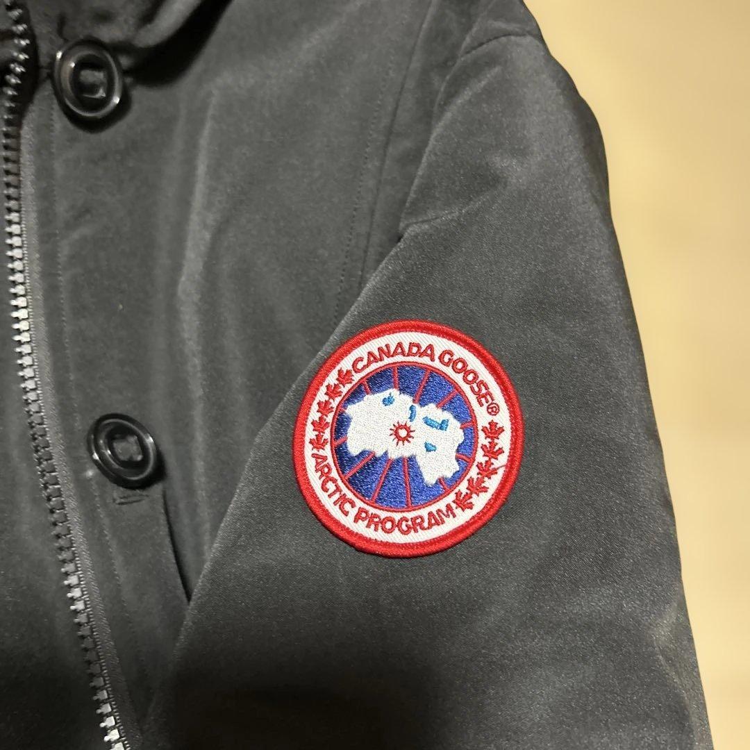 カナダグース　ダウンジャケット　Mサイズ　ブラック