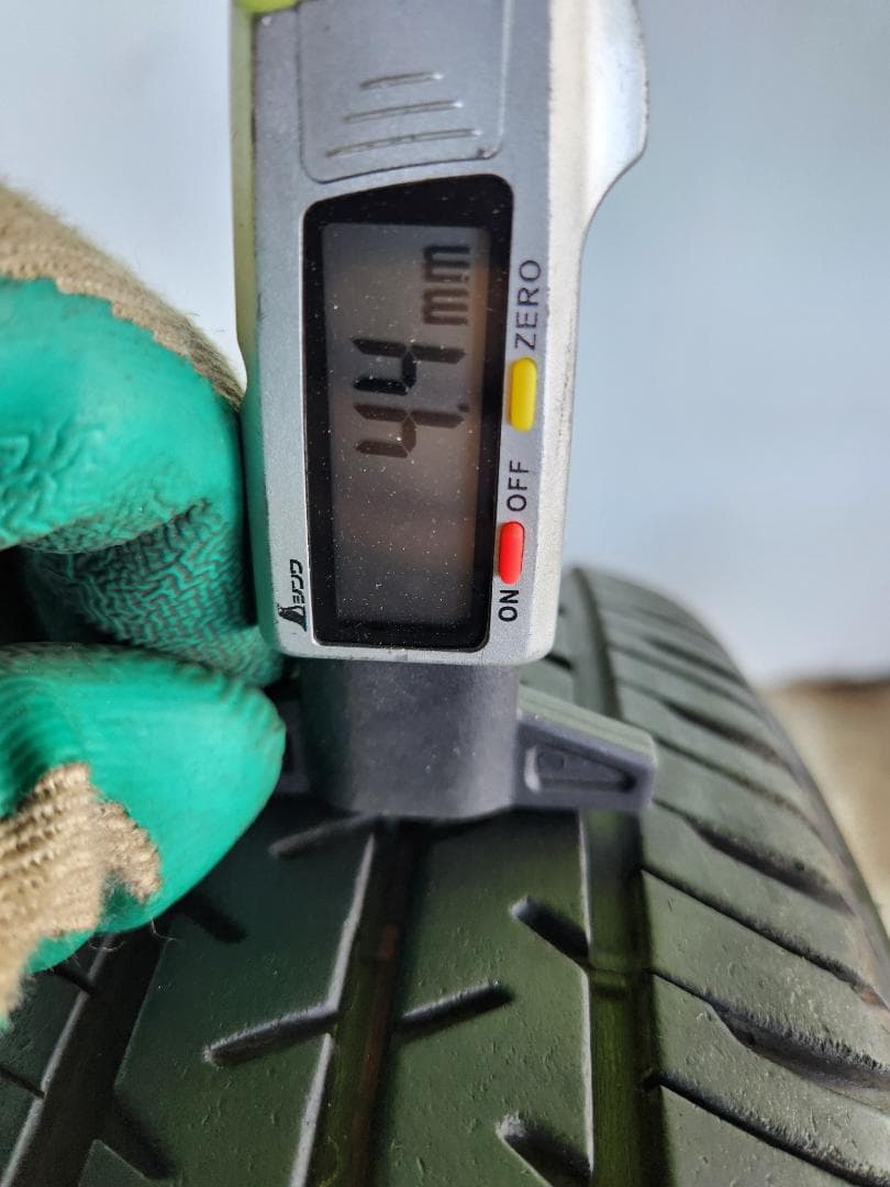 送料込☆2022年製 セイバーリング タイヤ 155/65R13 ☆4本