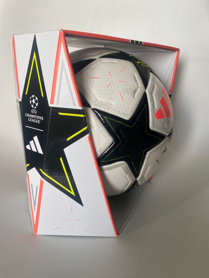 adidas Champions League Pro サッカーボール