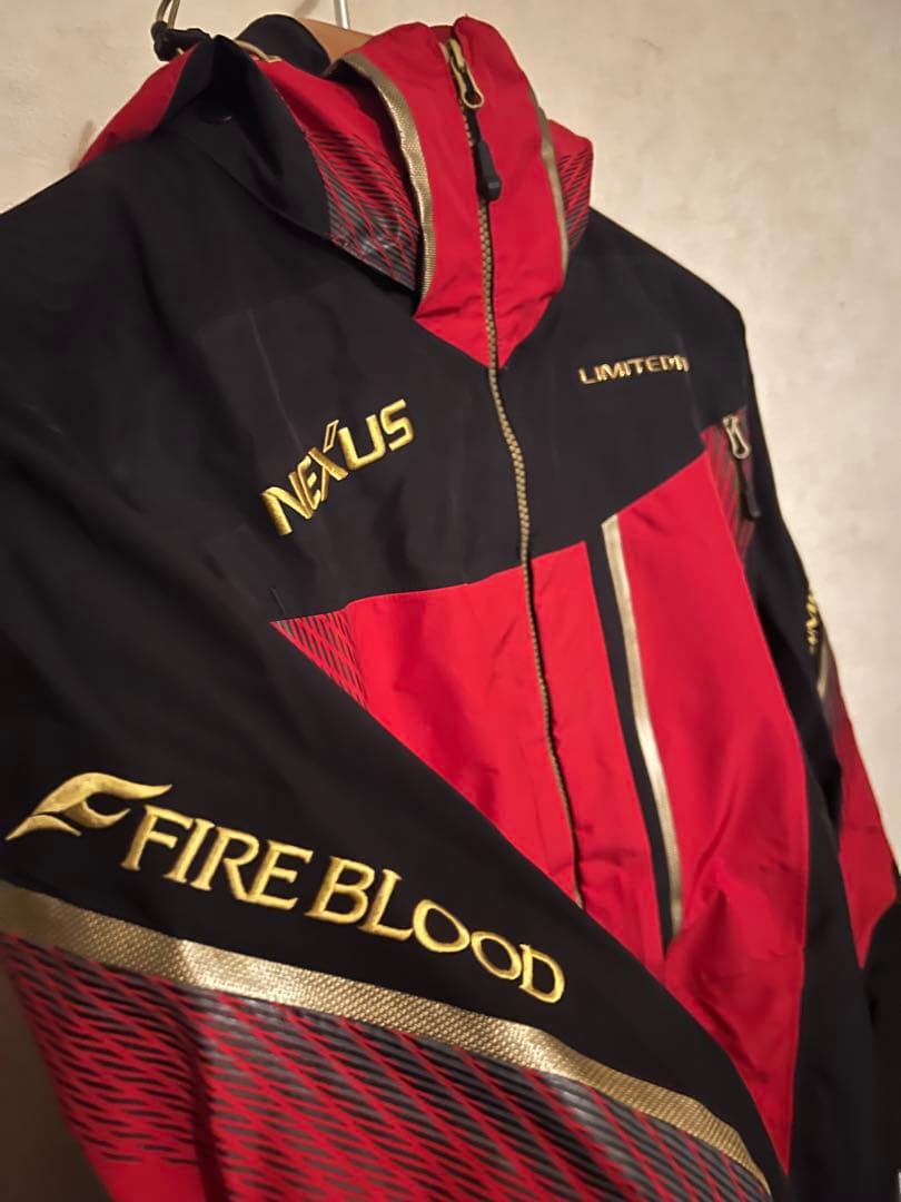 FIRE BLOOD LIMITED PRO NEXUSレインウェア他セット