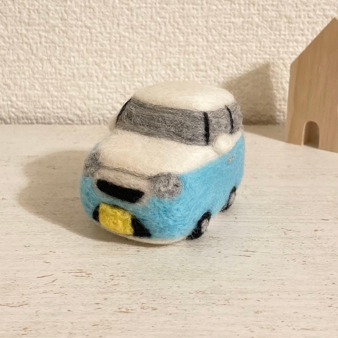 ダイハツ　ムーヴキャンバス　羊毛フェルト