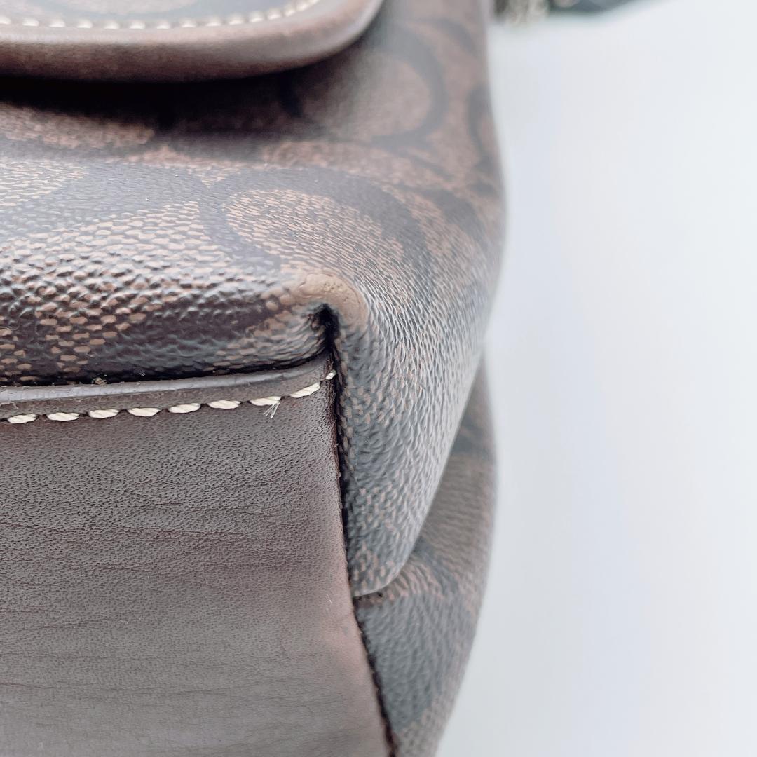 コーチ　メッセンジャーバッグ　レザー　PVC　A4収納可能　男女兼用　ブラウン