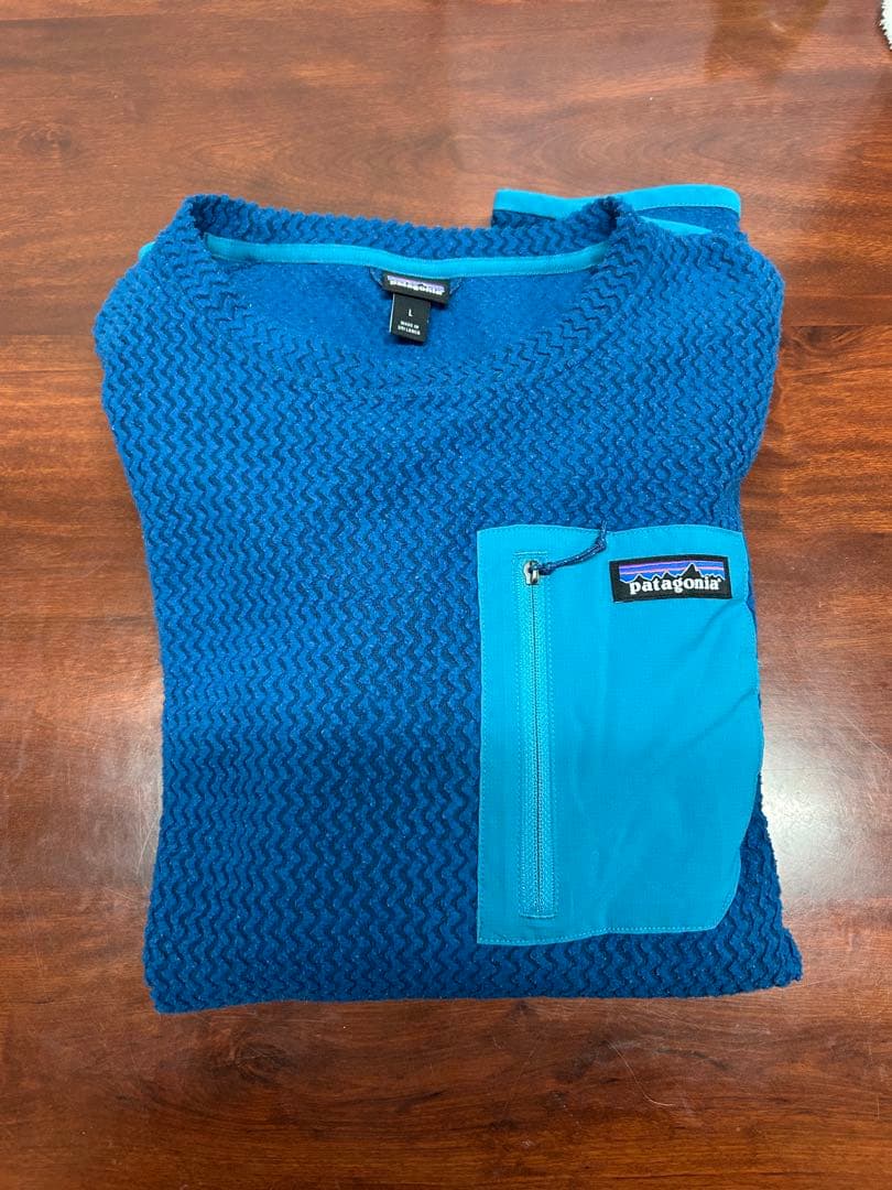 patagonia R1エアクルー