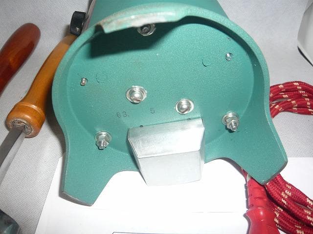 家庭科教材(ハタミシン)和裁電化鏝　和裁こて 　 和裁コテ　　鏝２本付