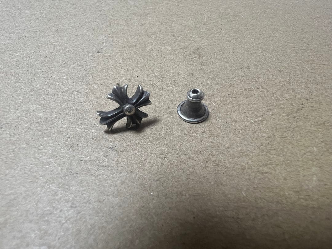 クロムハーツ　クロススタッドピアス(正規店購入)