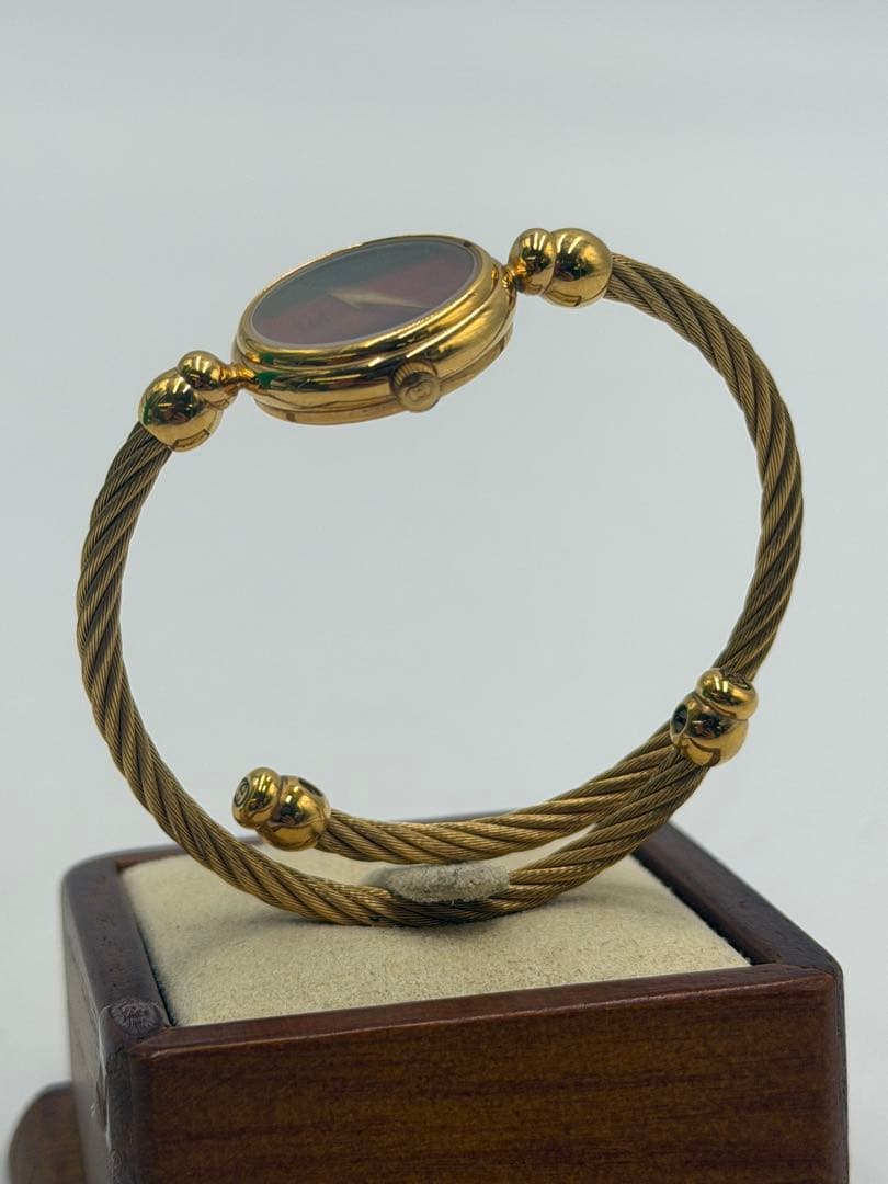 GUCCI グッチ シェリー 2047L QZ シェリーライン文字盤　腕時計