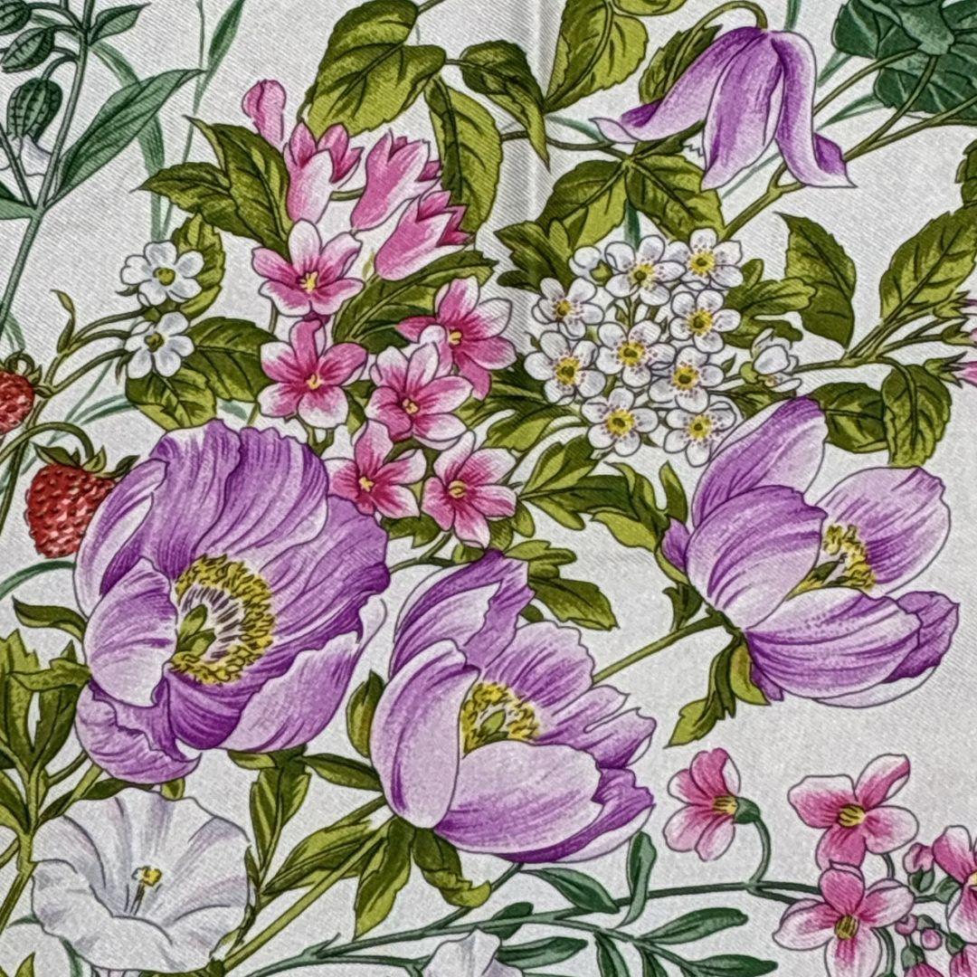 極美品✨GUCCI グッチ シルク イタリア 花柄 ロゴ 大判スカーフ ストール