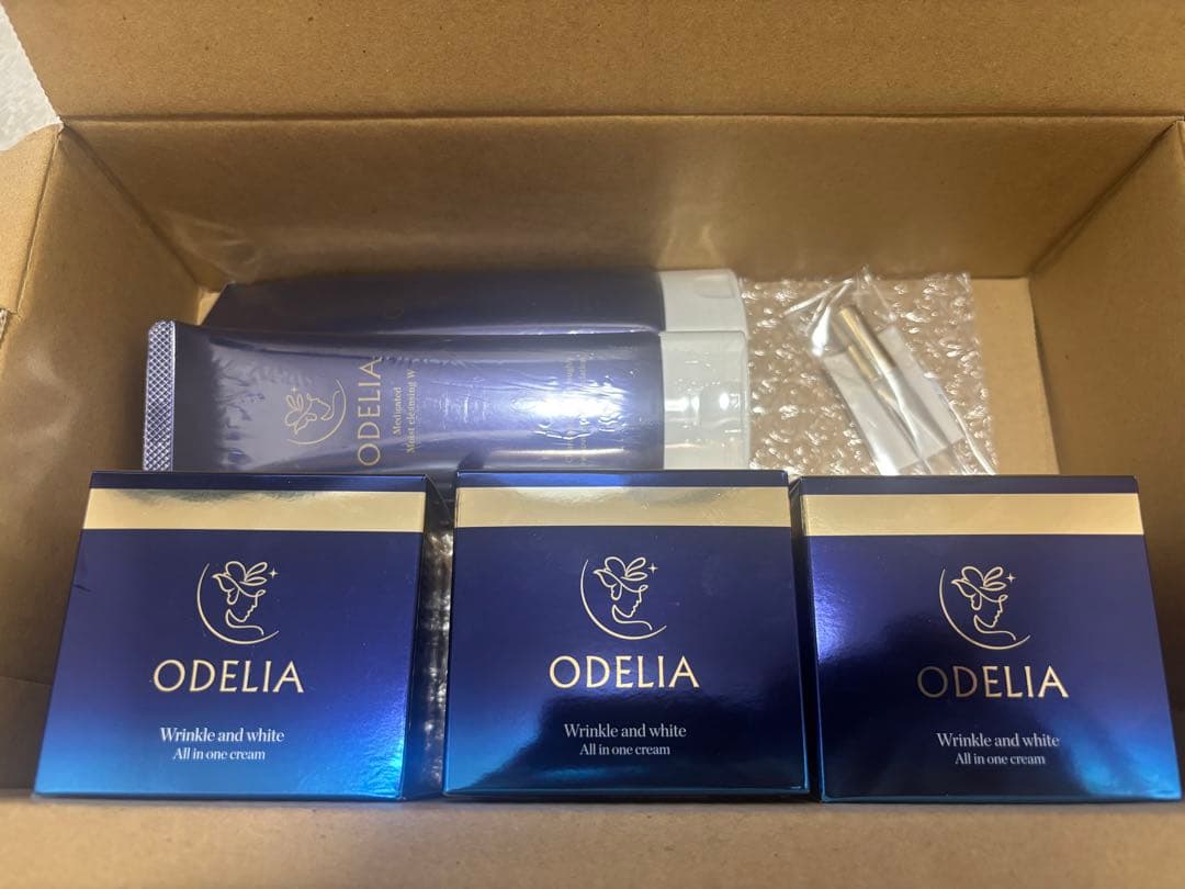 新品　ODELIA リンクル&ホワイトオールインワンクリーム 3個　豪華おまけ付