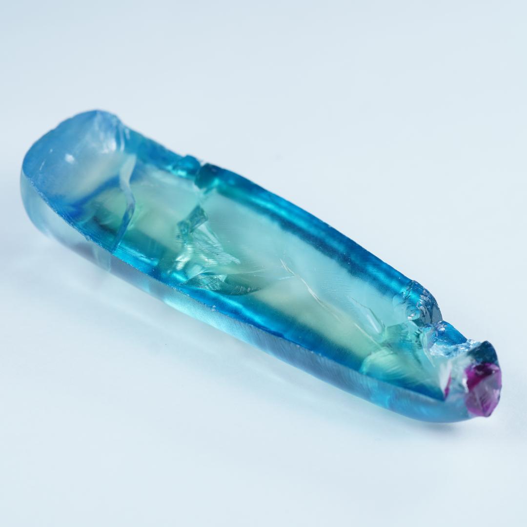 85.26ct パライバカラー 合成サファイア ハーフブール