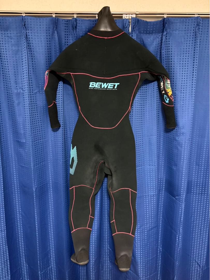 プ*須様 ビーウェットBEWET ドライスーツ レディース　スパイダー
