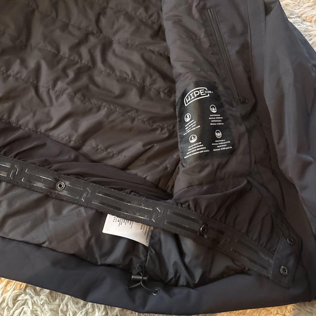 美品　ピークパフォーマンス　スキーウェア セット　中綿　ブラック　上下