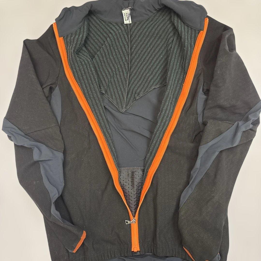 【新品】Q36.5 サイクルジャージ ブラック/オレンジ