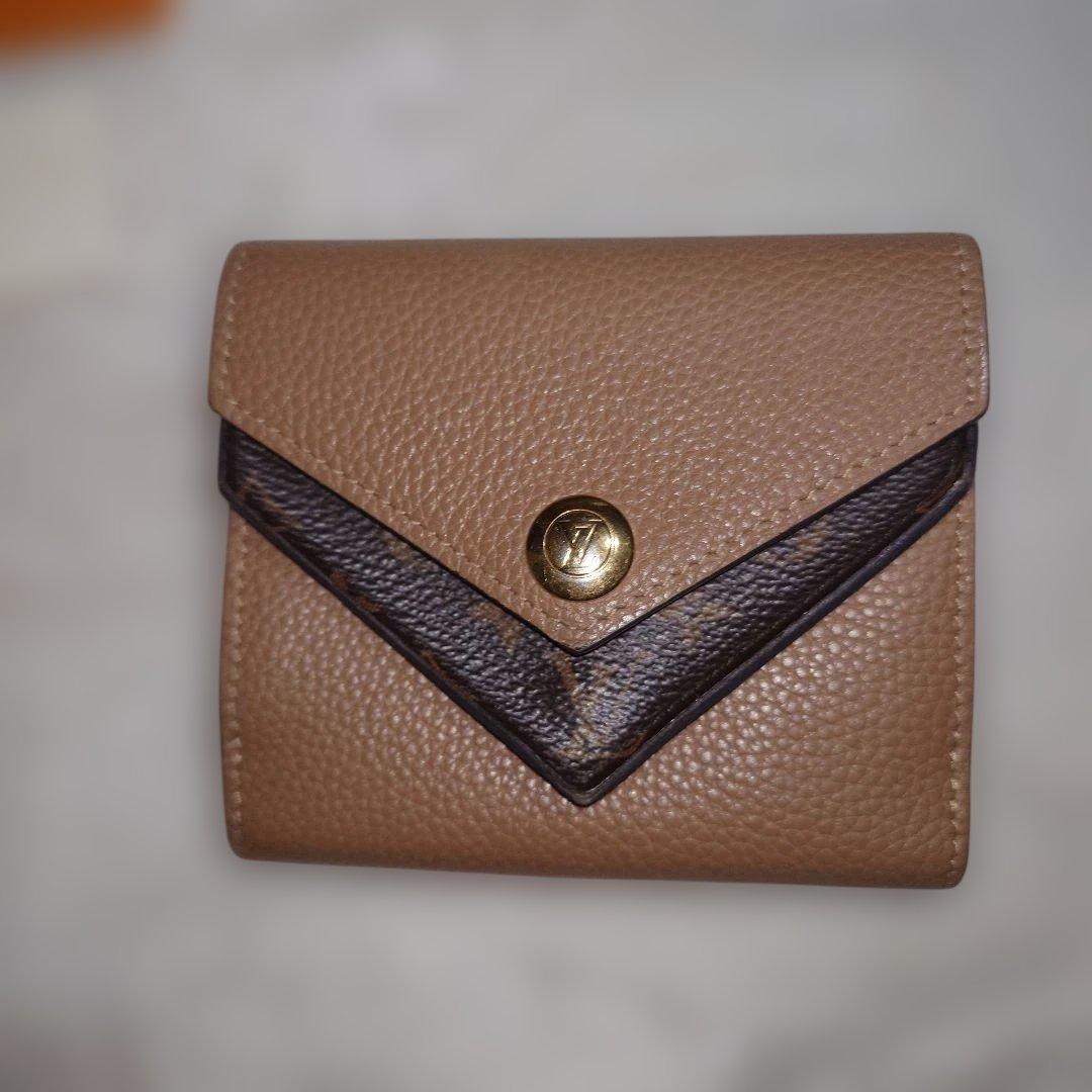 あ*様 LOUIS VUITTON 二つ折り財布 ブラウン