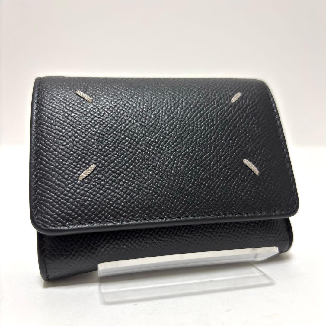 541✨美品✨メゾンマルジェラ 三つ折り財布 4ステッチ レザー ブラック 黒