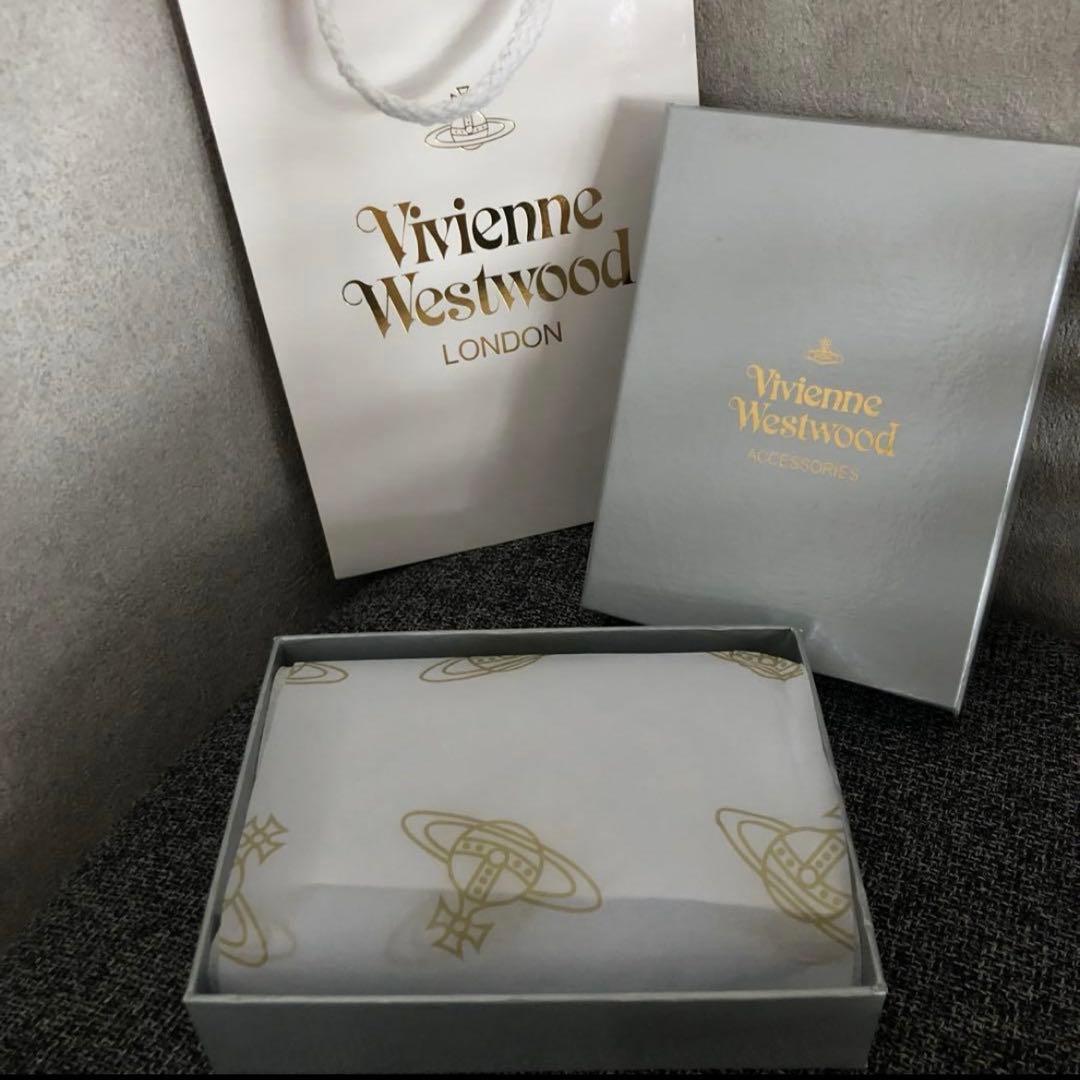 Vivienne Westwood 三つ折り財布　エナメル　黒