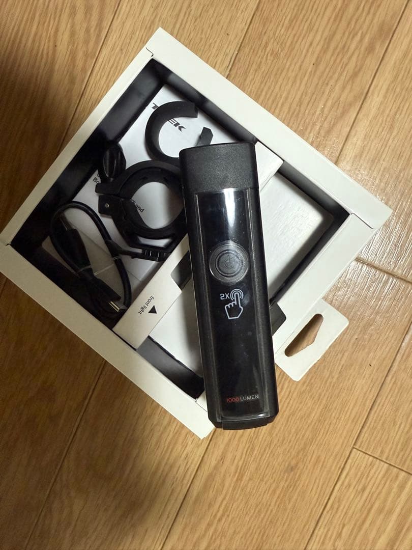 トレック Commuter Pro RT フロントバイクライト