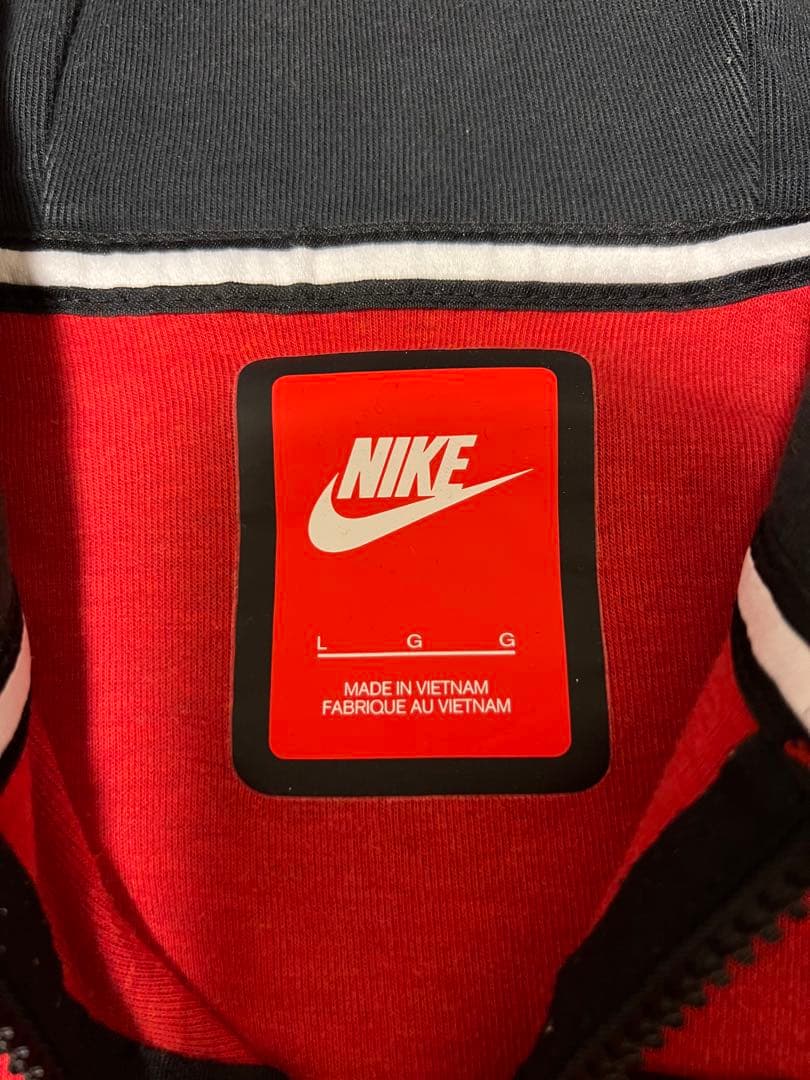 テックフリース　レッド　廃盤品　パーカー