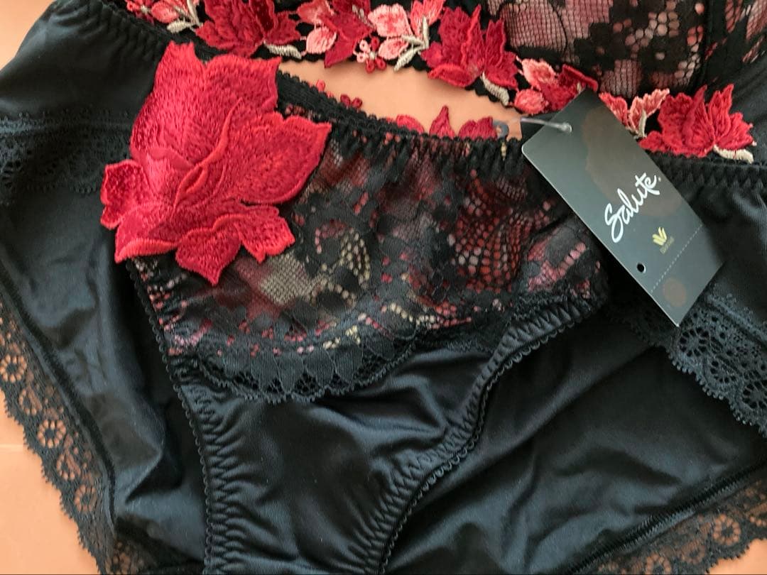 サルート/D75&L/32G/