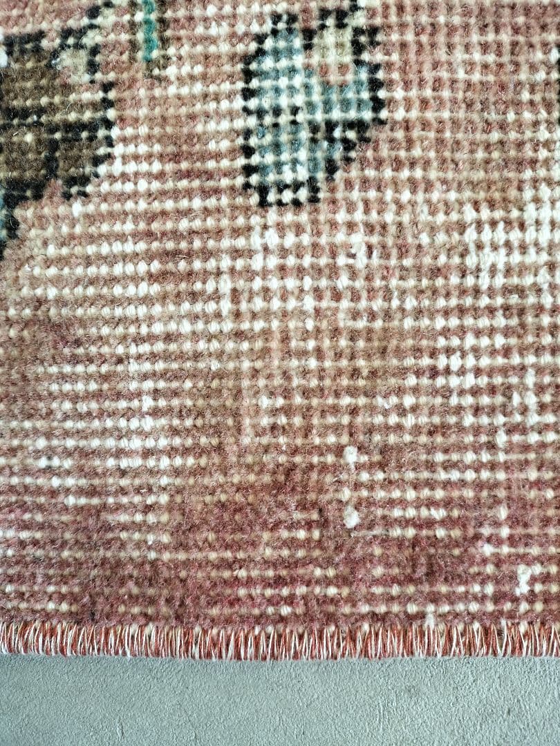 シャビーなローズピンクとロイヤルブルー ヴィンテージトルコラグNo.754