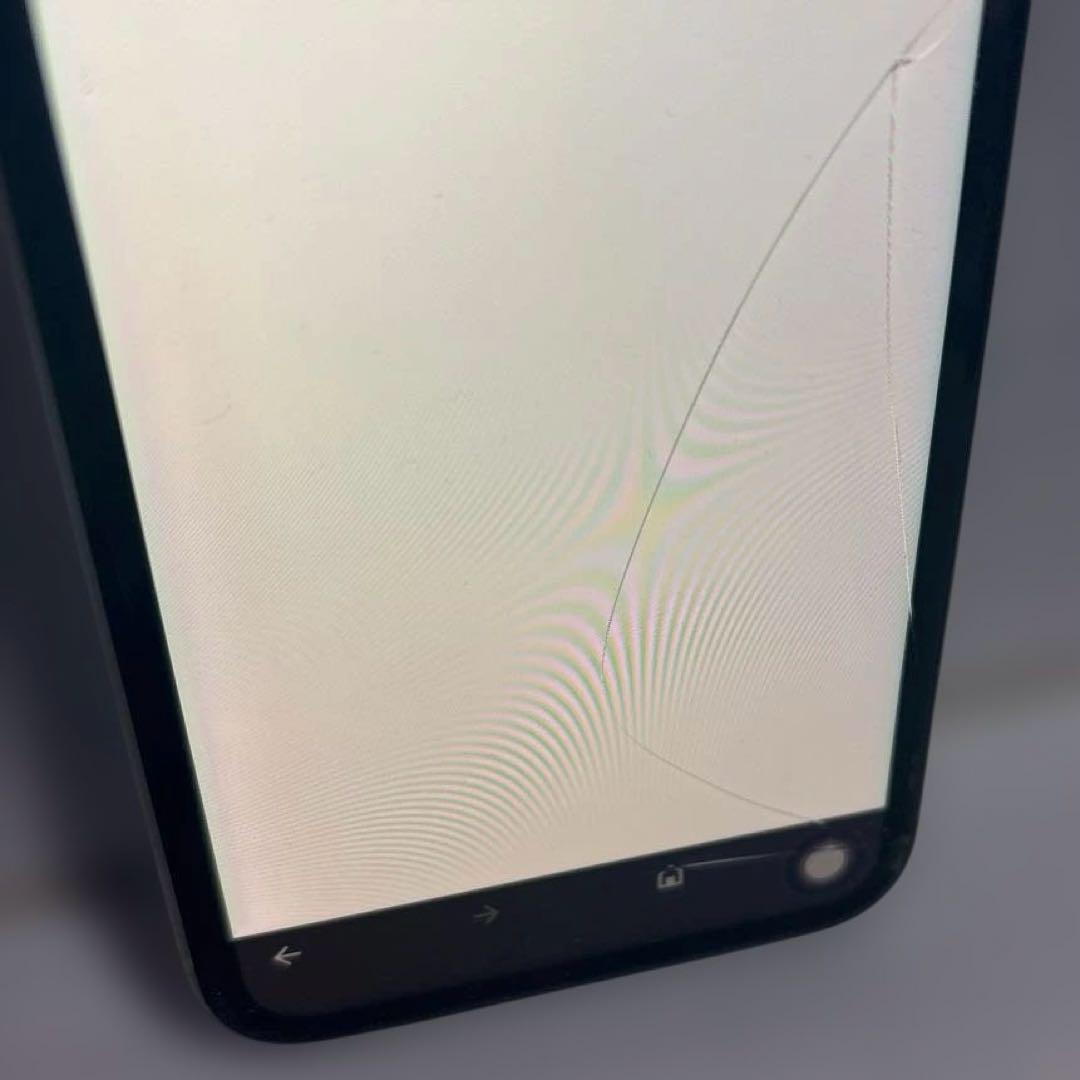 iPhone11 本体 64GB ひび割れあり