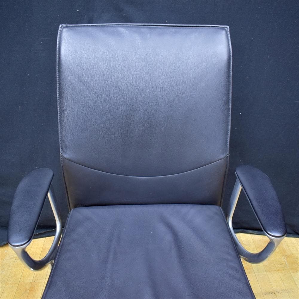 オカムラ　CE56SX　本革　デスクチェア　椅子　イス　事務椅子　役員　社長　A