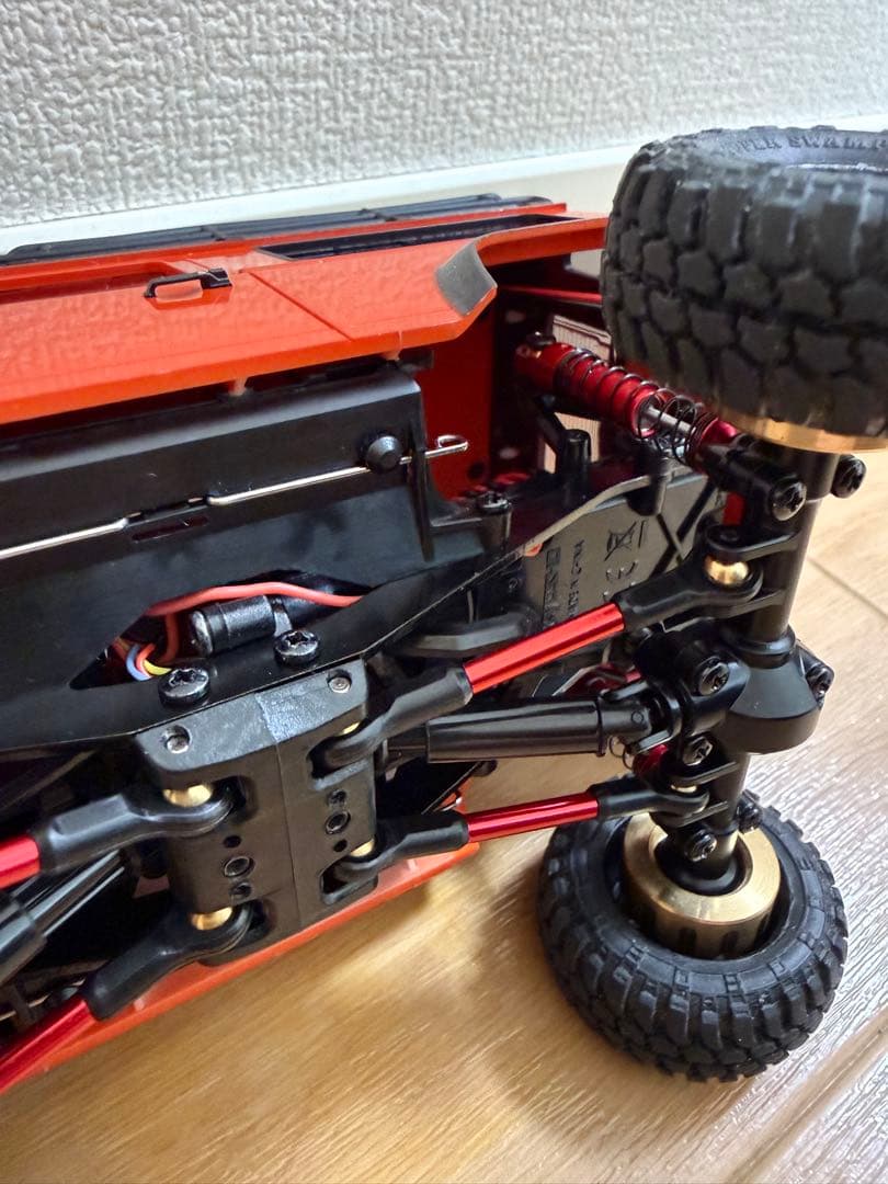 ミニッツ4×4 DEFENDER ルーフラック付き