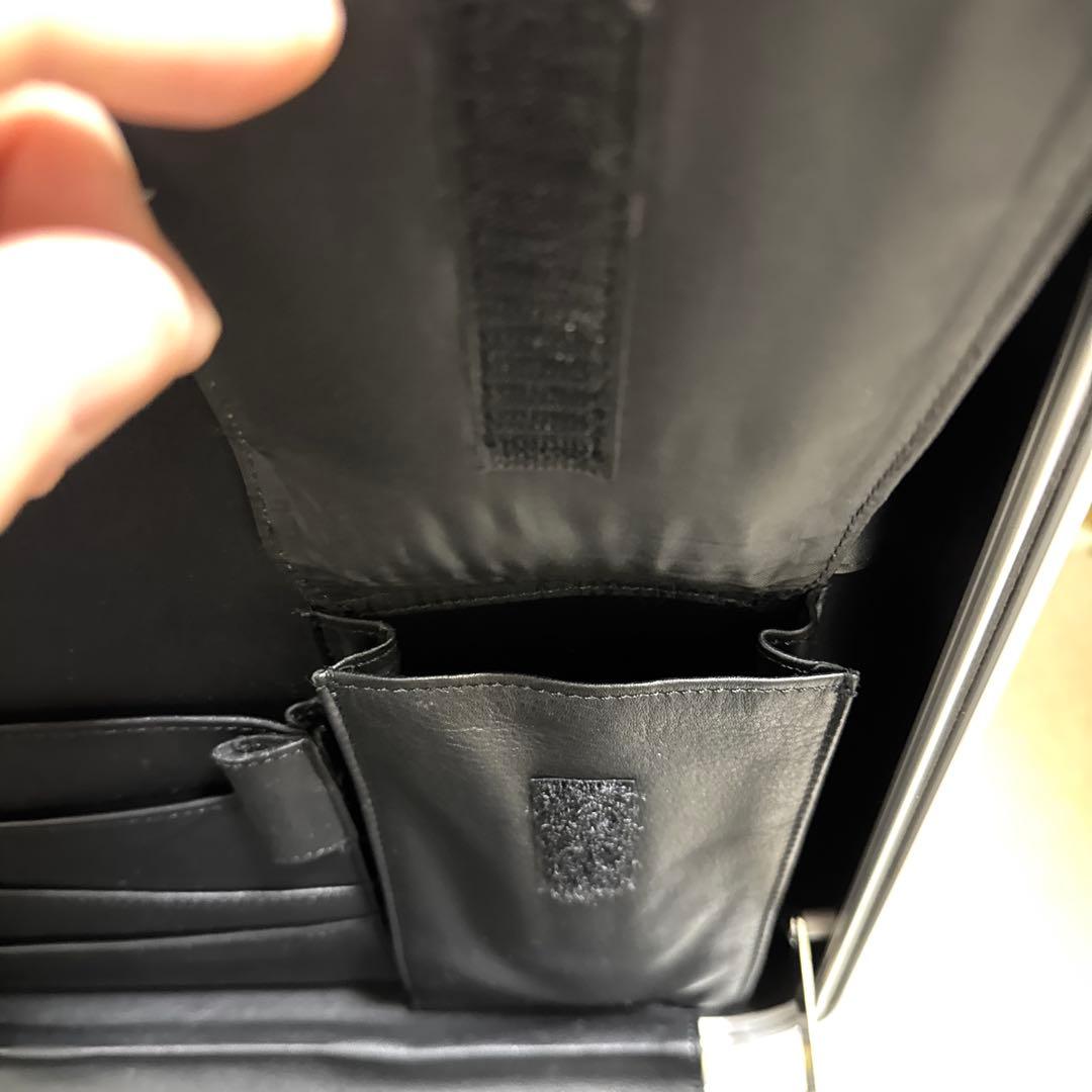 ゼロハリリバートン, アタッシュケース