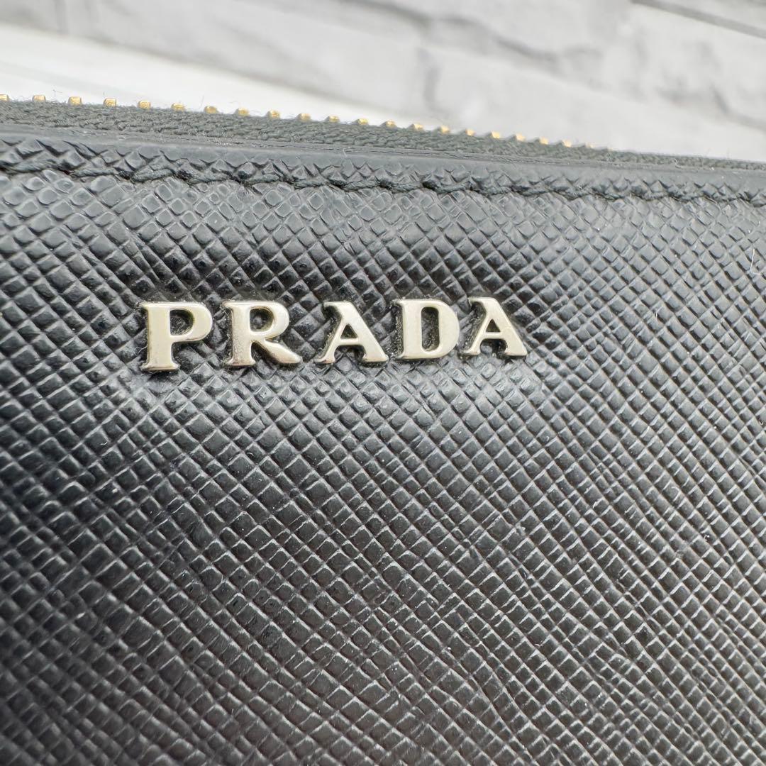 【美品】プラダ　バイカラー　ケース　サフィアーノレザー　ブラック