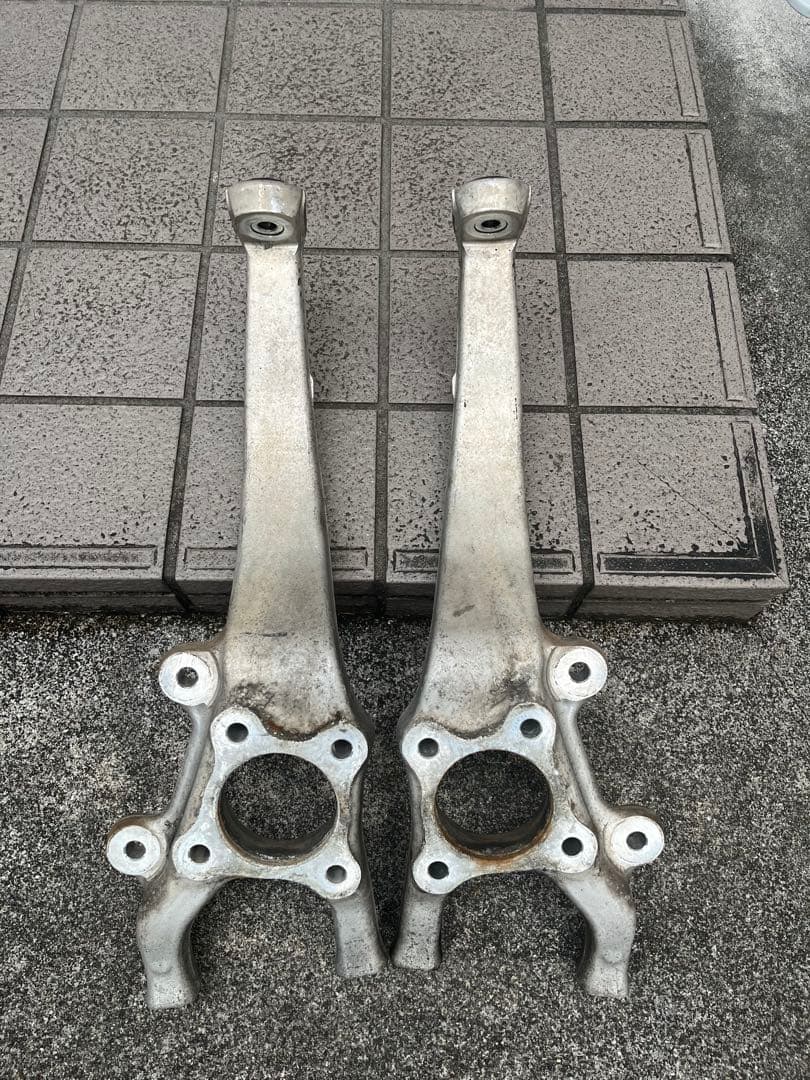 20クラウン 純正ナックル